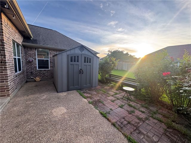 2703 Colony Glen Drive, Bryan, TX 77808