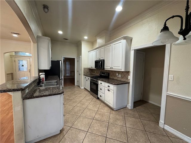 2703 Colony Glen Drive, Bryan, TX 77808