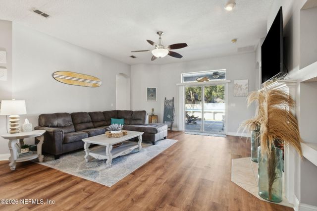 86027 MAPLE LEAF Place, Yulee, FL 32097