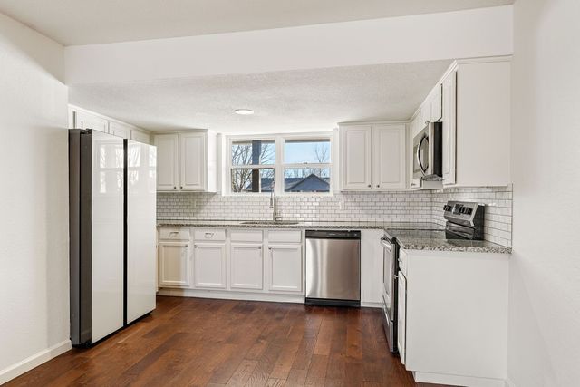 410 SW 10th Street, Bentonville, AR 72712