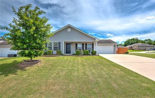 1211 Colonel Hawthorne Drive, Prairie Grove, AR 72753