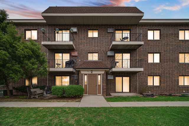 961 N Rohlwing Road 201B, Addison, IL 60101