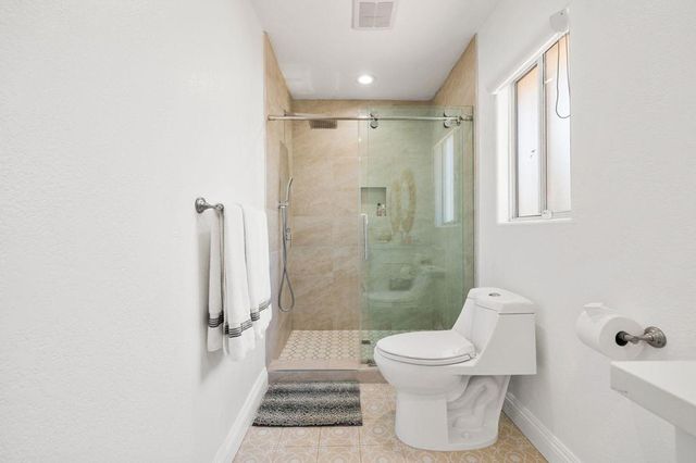 68425 Tachevah Drive, Cathedral City, CA 92234