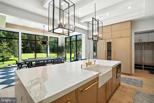 1200 JOSSIE LN, Mclean, VA 22102