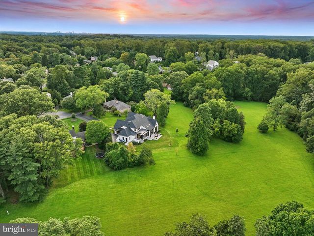 1200 JOSSIE LN, Mclean, VA 22102