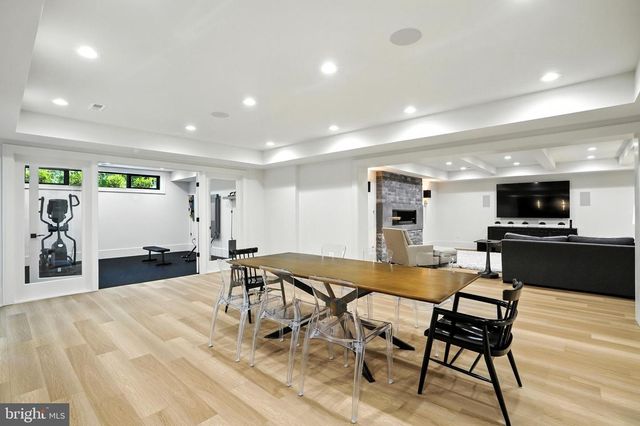 1200 JOSSIE LN, Mclean, VA 22102