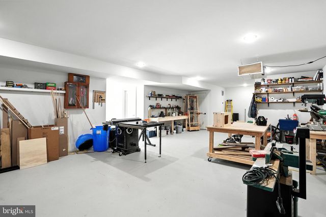 1200 JOSSIE LN, Mclean, VA 22102