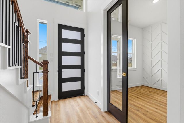 11625 N D Street, La Porte, TX 77571