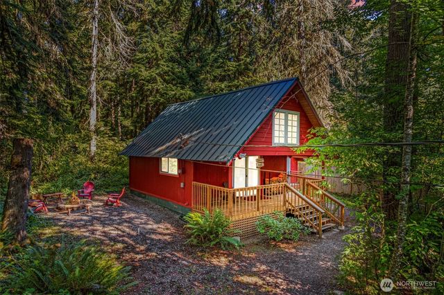 31603 554th Street Ct E, Ashford, WA 98304