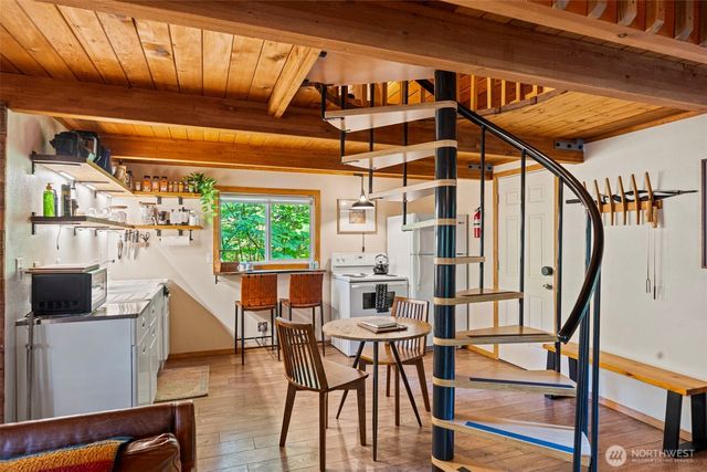 31603 554th Street Ct E, Ashford, WA 98304