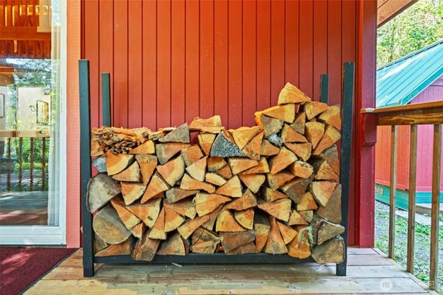 31603 554th Street Ct E, Ashford, WA 98304