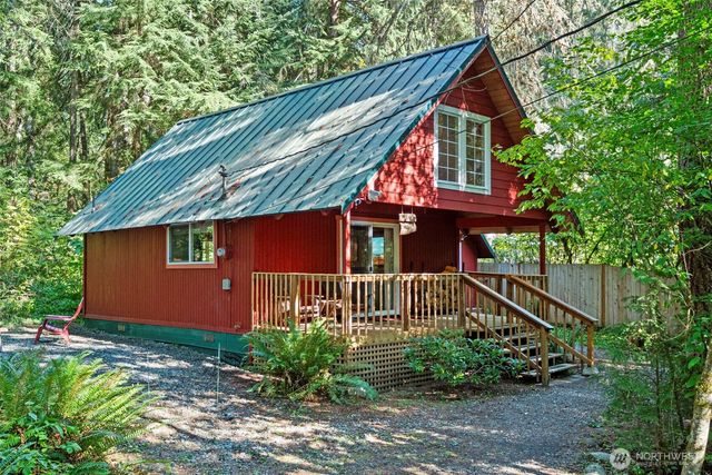 31603 554th Street Ct E, Ashford, WA 98304