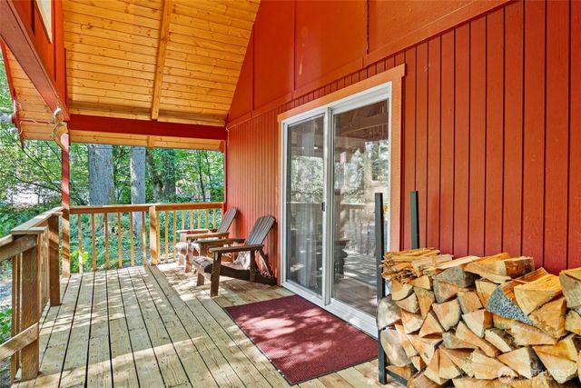 31603 554th Street Ct E, Ashford, WA 98304