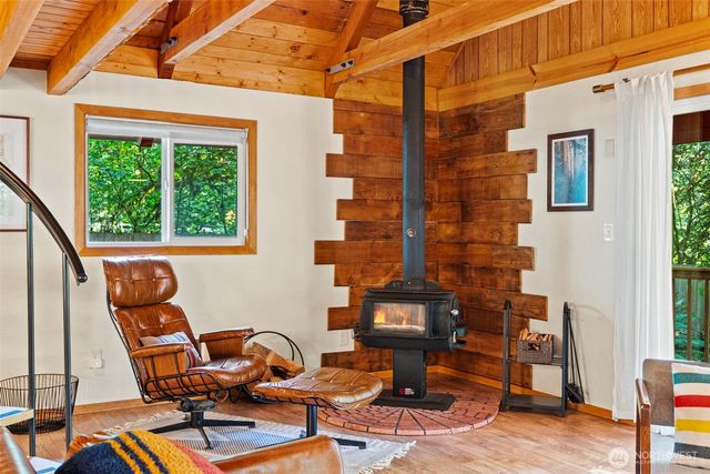 31603 554th Street Ct E, Ashford, WA 98304