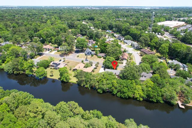 2252 Forest Lakes Boulevard, Charleston, SC 29414