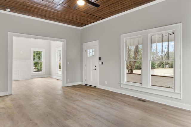 217 217 Somerset Avenue, Norway, SC 29113