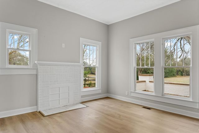217 217 Somerset Avenue, Norway, SC 29113