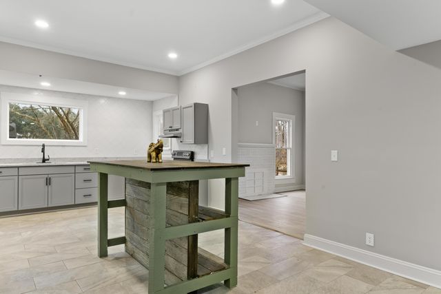 217 217 Somerset Avenue, Norway, SC 29113