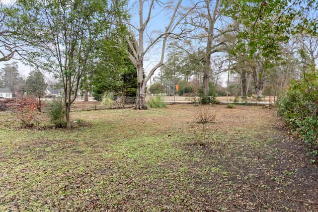 217 217 Somerset Avenue, Norway, SC 29113