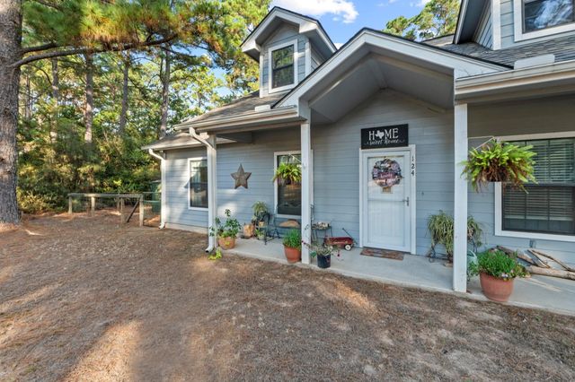 124 Pony Grass LN, Bastrop, TX 78602