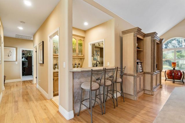 10595 E San Felipe Avenue, Clovis, CA 93619