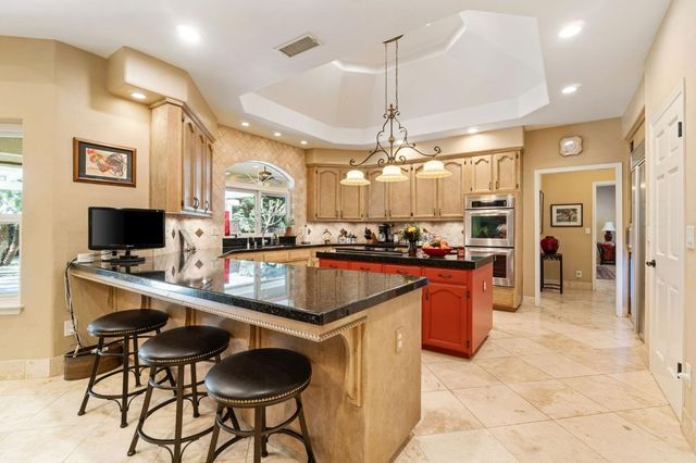 10595 E San Felipe Avenue, Clovis, CA 93619