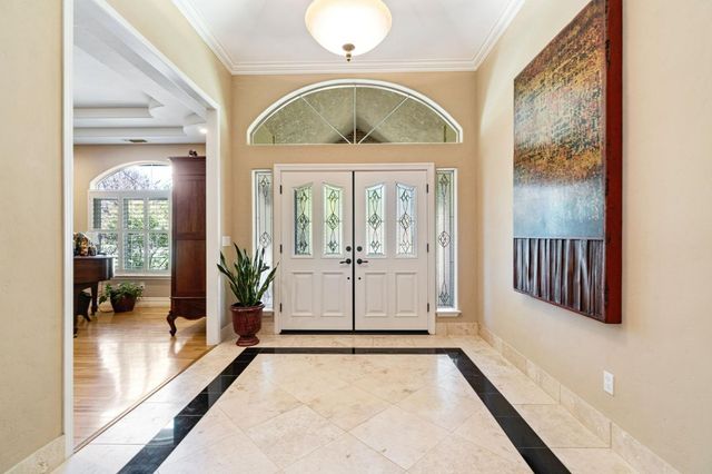 10595 E San Felipe Avenue, Clovis, CA 93619