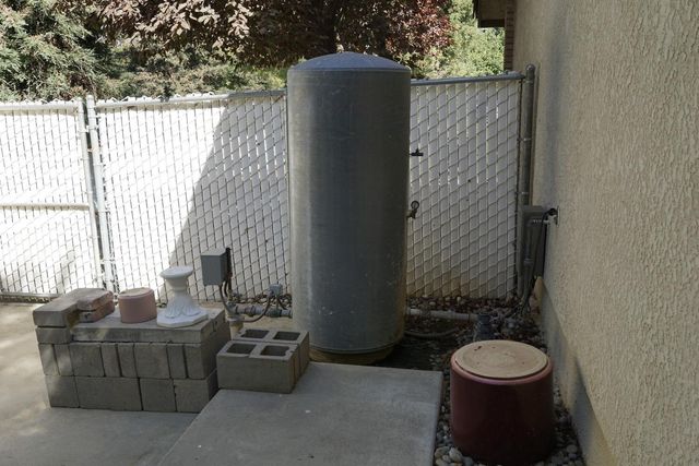 10595 E San Felipe Avenue, Clovis, CA 93619