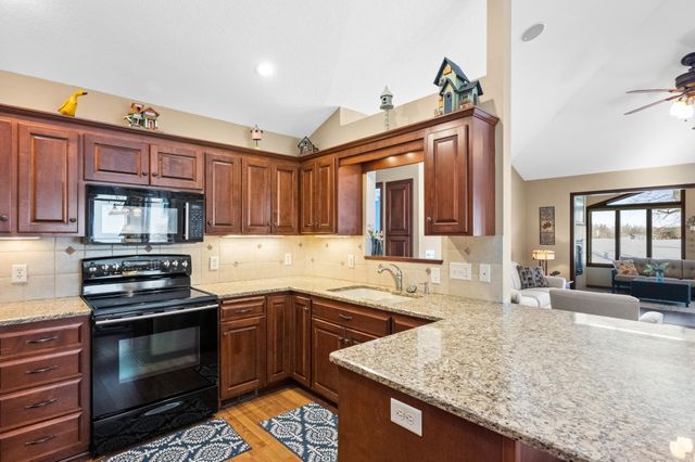 3909 Geneva Golf Club Drive NE, Alexandria, MN 56308