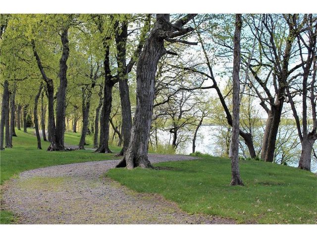 3909 Geneva Golf Club Drive NE, Alexandria, MN 56308