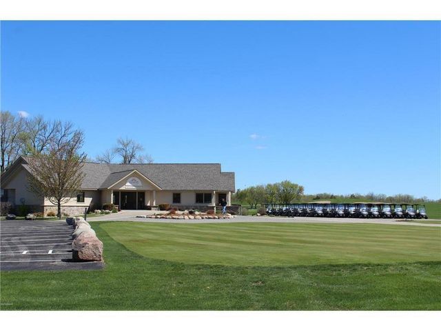 3909 Geneva Golf Club Drive NE, Alexandria, MN 56308