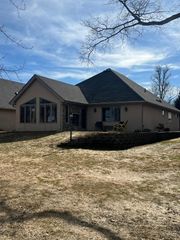 3909 Geneva Golf Club Drive NE, Alexandria, MN 56308