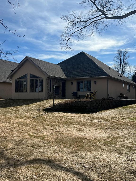 3909 Geneva Golf Club Drive NE, Alexandria, MN 56308