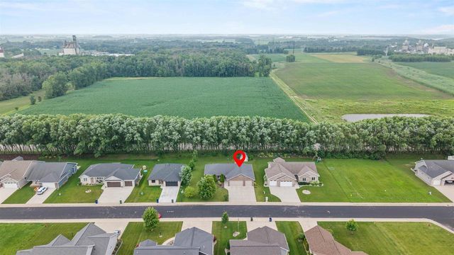 290 ROYAL ST PATS DRIVE, Wrightstown, WI 54180