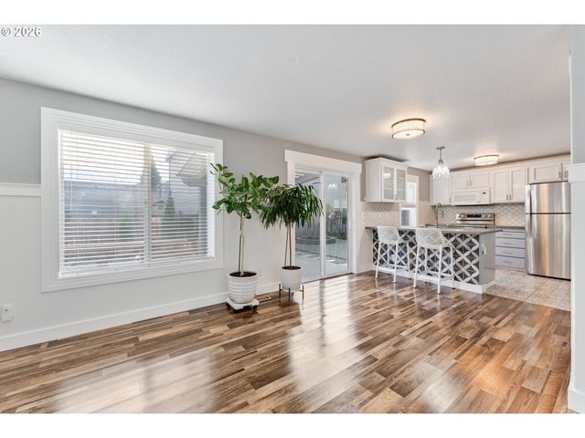 17948 Sw ROBERT Ln, Beaverton, OR 97078