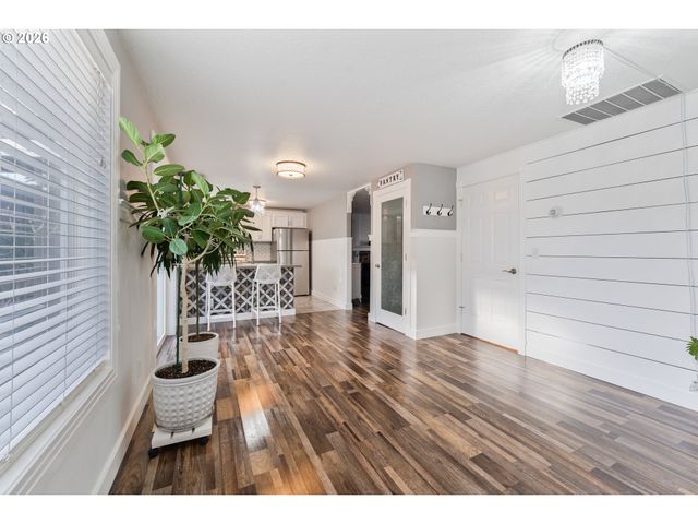 17948 Sw ROBERT Ln, Beaverton, OR 97078