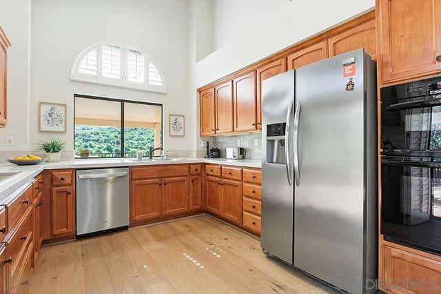 28782 Vista Valley Dr, Vista, CA 92084