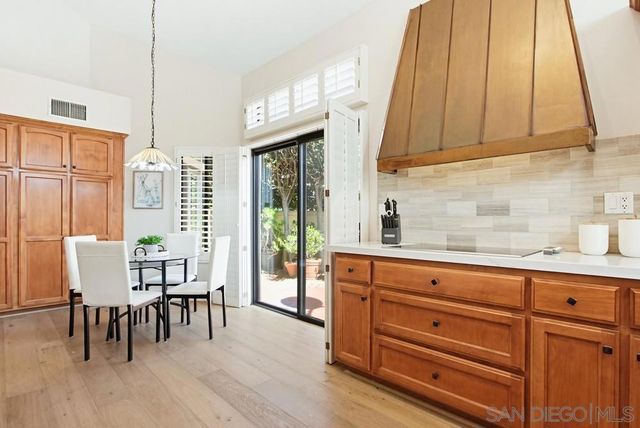 28782 Vista Valley Dr, Vista, CA 92084