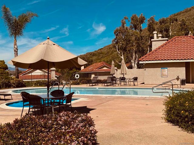 28782 Vista Valley Dr, Vista, CA 92084