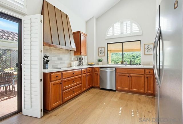 28782 Vista Valley Dr, Vista, CA 92084