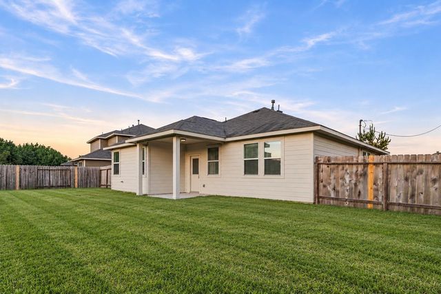 66 County Road 5102f, Cleveland, TX 77327