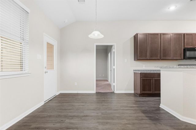 66 County Road 5102f, Cleveland, TX 77327