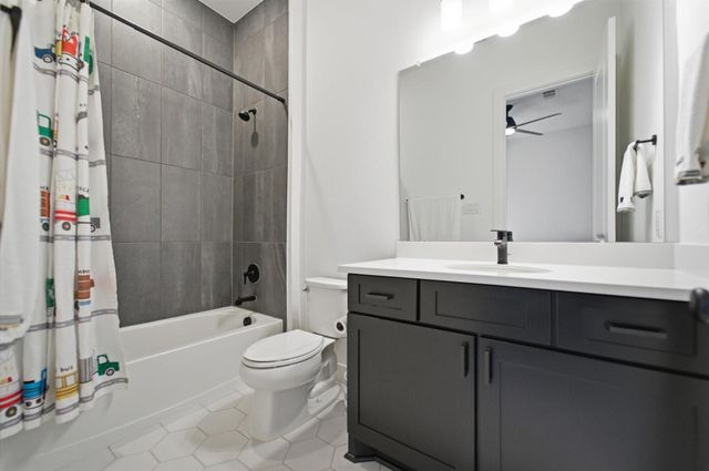 8115 Fenway Heights Drive, The Woodlands, TX 77389