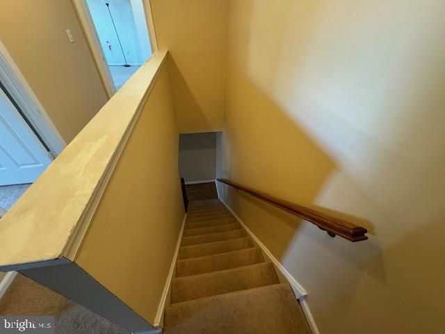 503 STEEPLECHASE CT, Woodbury, NJ 08096