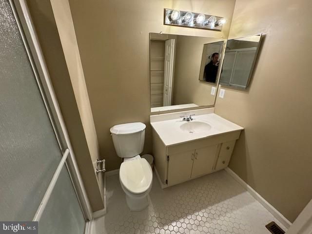 503 STEEPLECHASE CT, Woodbury, NJ 08096