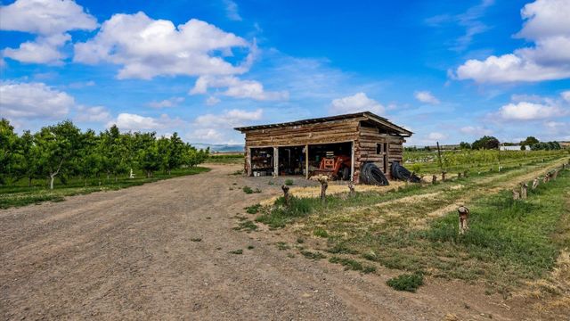 20809 Nowhere Road, Eckert, CO 81418