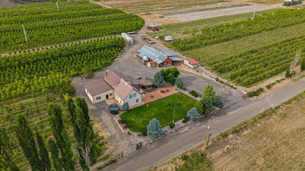 20809 Nowhere Road, Eckert, CO 81418