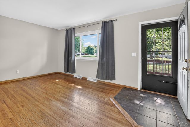 2835 Clayburn Road, Saginaw Twp, MI 48603