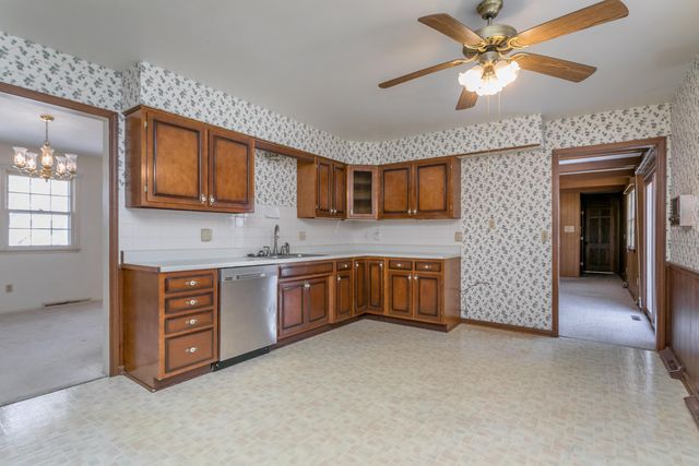 811 HULEN DR, Columbia, MO 65203