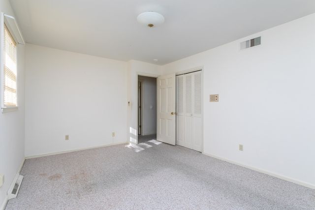 811 HULEN DR, Columbia, MO 65203